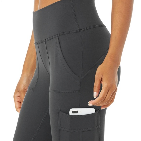 ALO Yoga Pants - Alo yoga High-Waist Cargo Legging